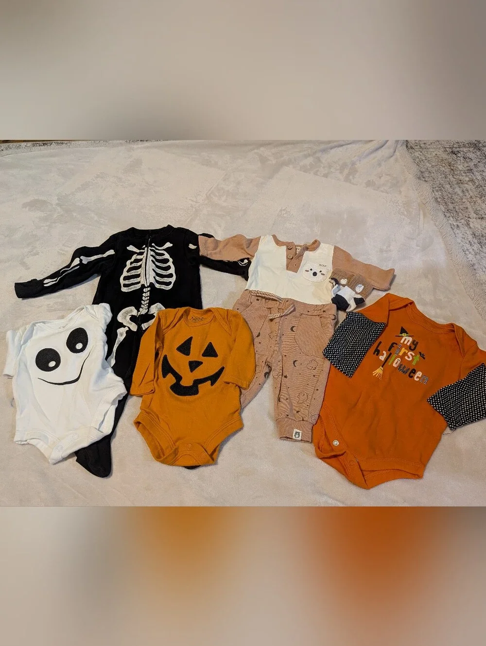 7-piece lot of baby infant Halloween clothing Newborn 0-3 months 3-6m Ghost Fall
